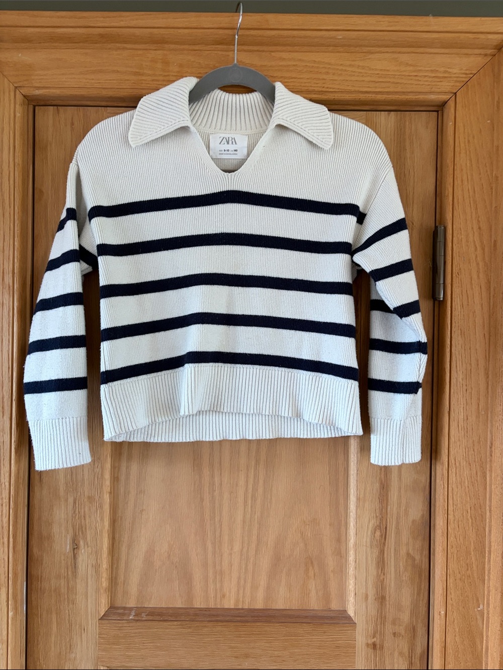 Zara size 9-10 Cream V-Neck Collared Sweater with Black Stripes